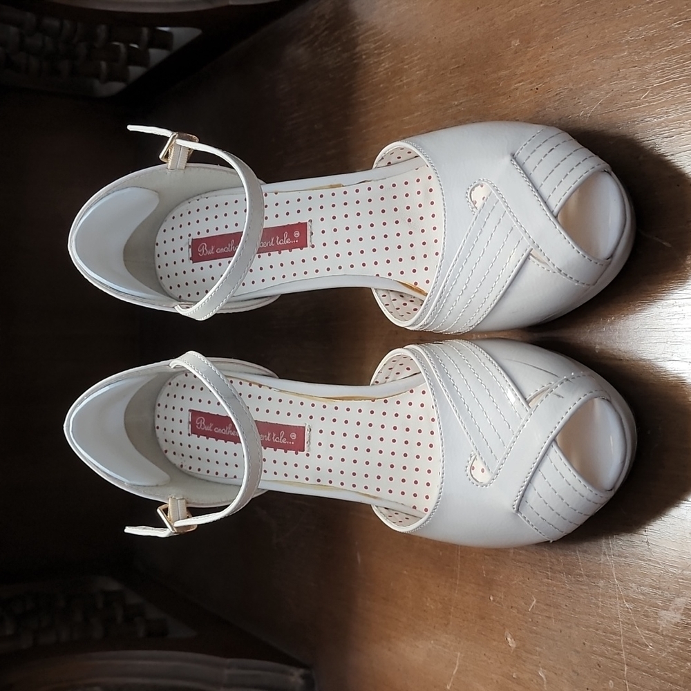 B.a.i.t. Layla Peep Toe Heels